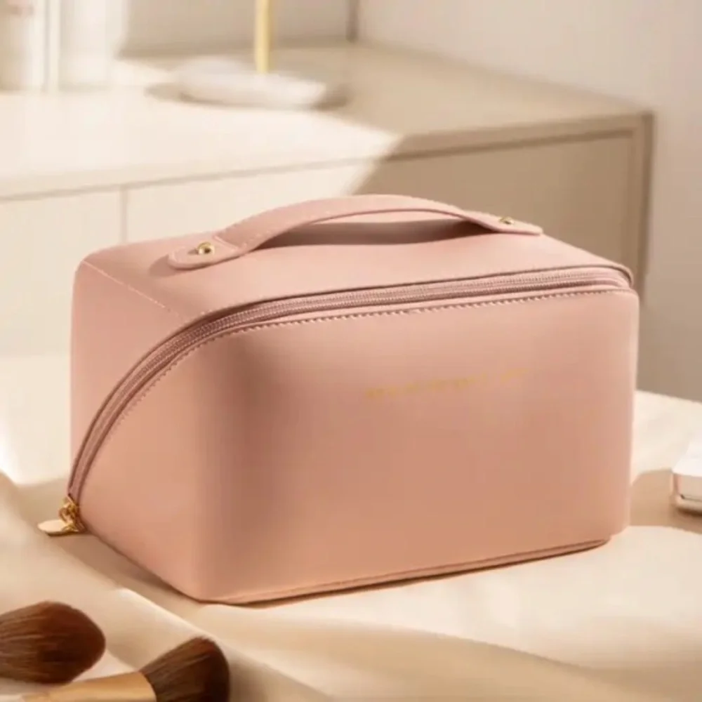 Toiletry/ Makeup Bag